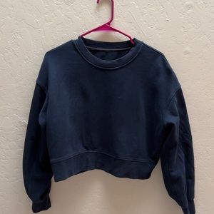 Lululemon Cropped Crew
